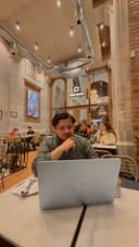 Esat Üzüm Freelance Dijital Pazarlama Uzmanı logo